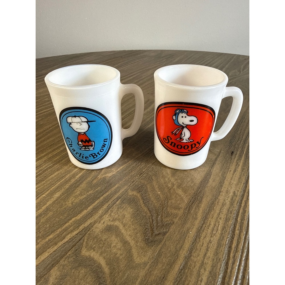 Vintage 1969 Snoopy & Charlie Brown Avon Peanuts Mugs White Milk Glass Cups